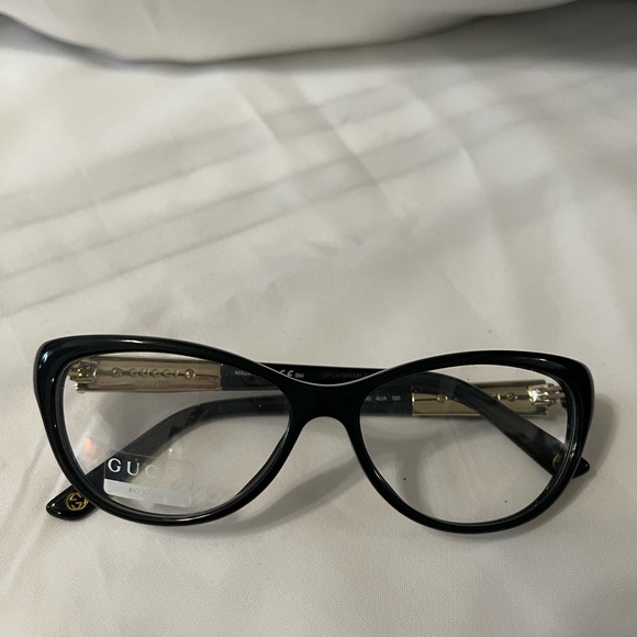 Gucci eyeglass frame - Picture 3 of 5